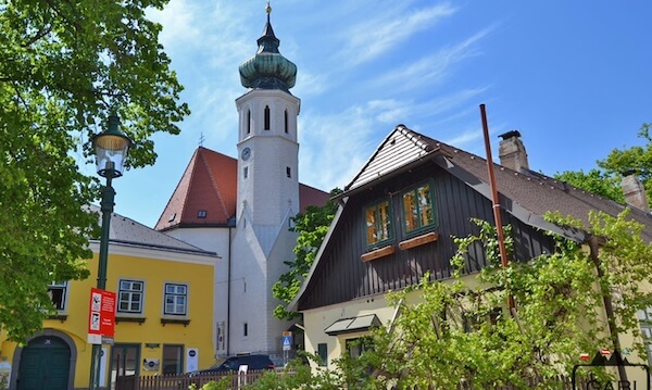 Katholische Kirche Grinzing
